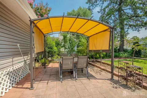 Exterior - 4 Hunterdon Ave, Monroe, NJ 08831 photo 6 of 9
