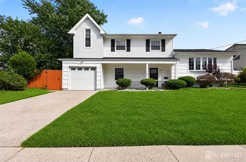 19 Joel Pl, Iselin, NJ 08830