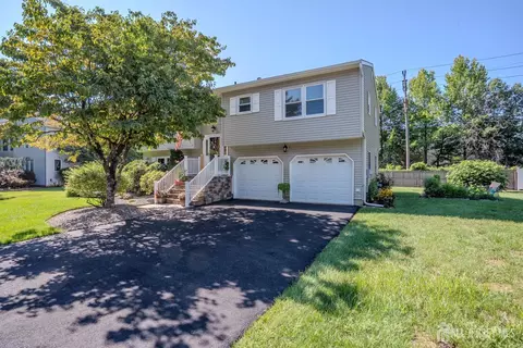 31 Pullman Loop, South Brunswick, NJ 08810