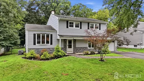 7 Conerly Rd, Somerset, NJ 08873