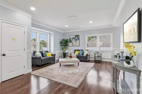 Living - 239 Suttons Ln, Edison, NJ 08817 photo 1 of 1