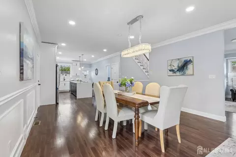 Dining - 239 Suttons Ln, Edison, NJ 08817 photo 2 of 2