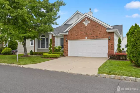 6 Westboro Ln, Monroe, NJ 08831