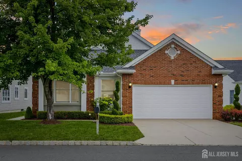 6 Westboro Ln, Monroe, NJ 08831