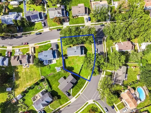View/Area - 9 Meyer Rd, Edison, NJ 08817 photo 2 of 3