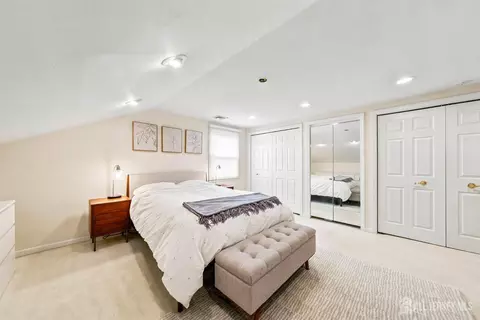 Bedroom - 9 Meyer Rd, Edison, NJ 08817 photo 4 of 8