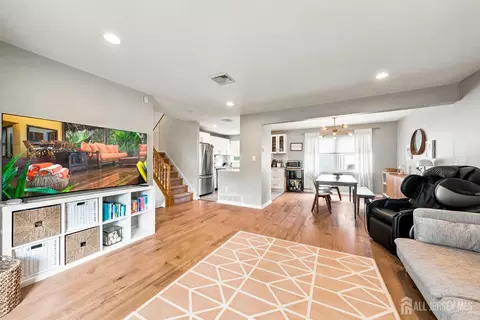 Living - 9 Meyer Rd, Edison, NJ 08817 photo 2 of 4