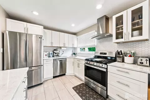 Kitchen - 9 Meyer Rd, Edison, NJ 08817 photo 3 of 3