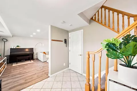 Entry Way - 9 Meyer Rd, Edison, NJ 08817 photo 3 of 5