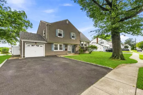 Exterior - 9 Meyer Rd, Edison, NJ 08817 photo 9 of 9