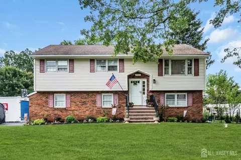 116 Hadley St, Piscataway, NJ 08854