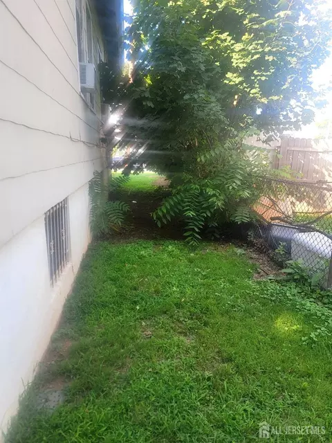 Exterior - 148 Pineview Ter #50, Plainfield, NJ 07062 photo 2 of 2