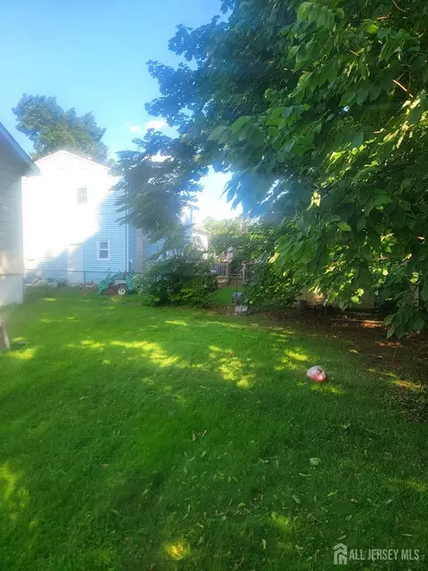 Exterior - 148 Pineview Ter #50, Plainfield, NJ 07062 photo 1 of 2