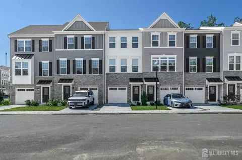 5 Pelham Ln, Bayville, NJ 08721