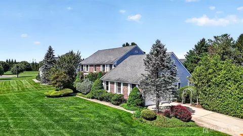 46 Waverly Pl, South Brunswick, NJ 08852