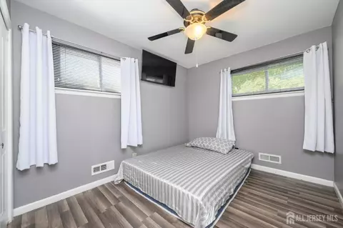 Bedroom - 25 Brookside Rd, Edison, NJ 08817 photo 3 of 4