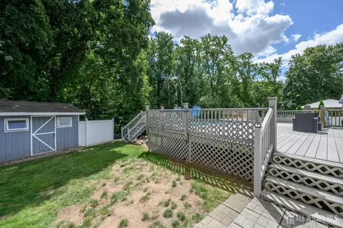 Exterior - 25 Brookside Rd, Edison, NJ 08817 photo 6 of 10