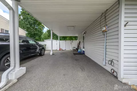 Exterior - 25 Brookside Rd, Edison, NJ 08817 photo 9 of 10