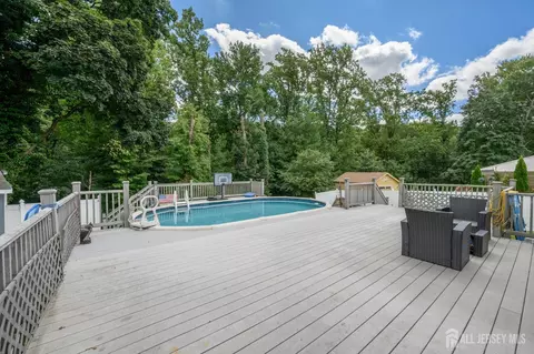 Exterior - 25 Brookside Rd, Edison, NJ 08817 photo 3 of 10