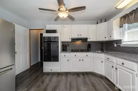 Kitchen - 25 Brookside Rd, Edison, NJ 08817 photo 1 of 1