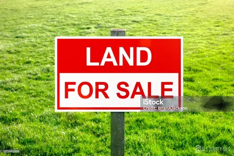 236 S 11th Ave, Highland Park, NJ 08904