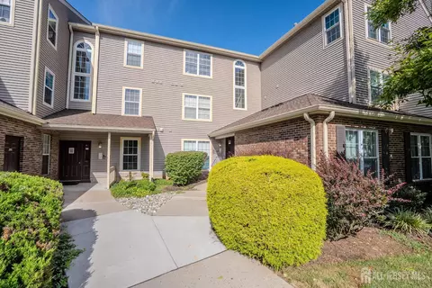 7493 Elm Ct, South Brunswick, NJ 08852