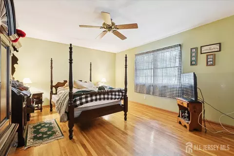 Bedroom - 28 Debra Pl, Sewaren, NJ 07077 photo 2 of 2