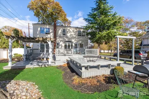 Exterior - 28 Debra Pl, Sewaren, NJ 07077 photo 4 of 4