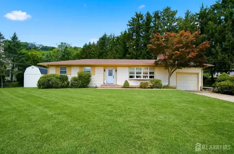 1 Beech Ct, East Brunswick, NJ 08816