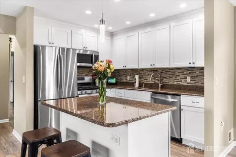 504 Geranium Ct, Jackson, NJ 08527 photo 9