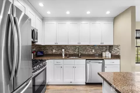 504 Geranium Ct, Jackson, NJ 08527 photo 11