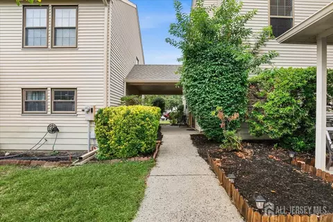 504 Geranium Ct, Jackson, NJ 08527 photo 2