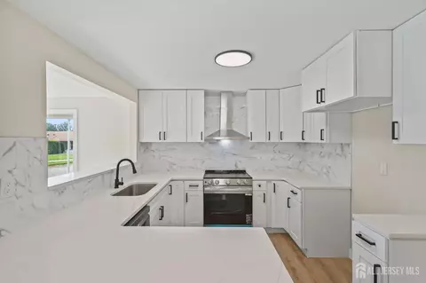 164 Kalmia Plz #164A, Monroe, NJ 08831