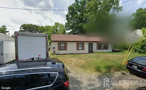 853 Grove Ave, Laurence Harbor, NJ 08879