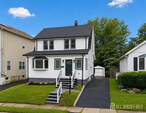 137 Cooper Ave, Iselin, NJ 08830