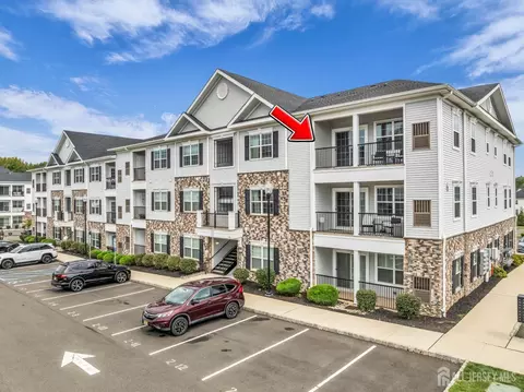 637 Marion Ln, Monroe, NJ 08831