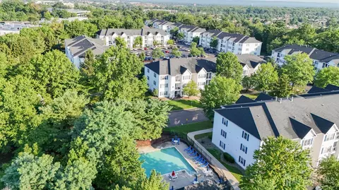 334 Waterford Dr, Edison, NJ 08817