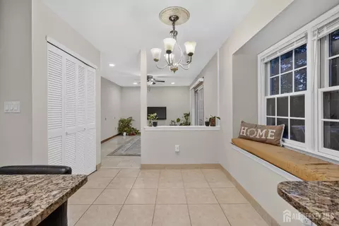 2 Dennison Pl, Plainsboro, NJ 08536