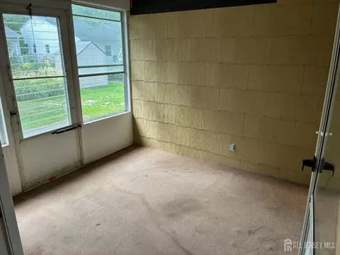 Exterior - 3 Miles Pond Rd, Berkeley, NJ 08757 photo 5 of 5