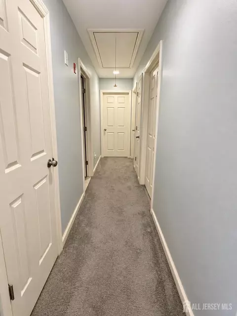 Entry Way - 133 Stout Ave, Middlesex, NJ 08846 photo 5 of 7