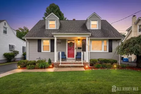 16 Hawthorne Ave #16, Colonia, NJ 07067