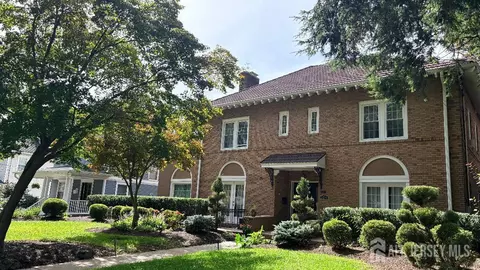 129 High St, Perth Amboy, NJ 08861