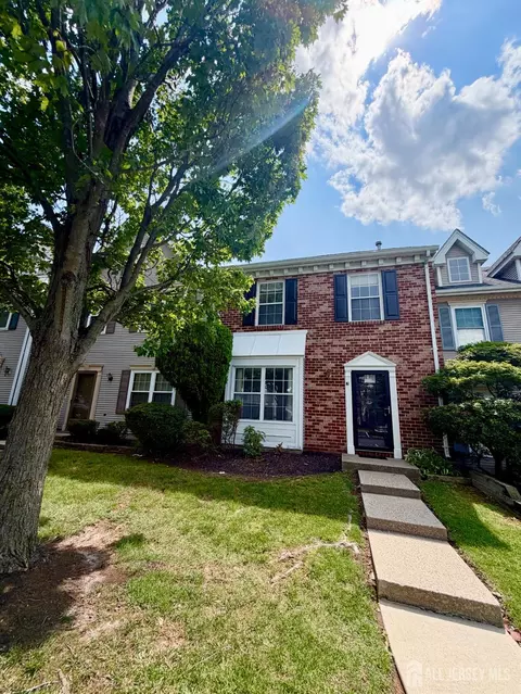 13 Dartmouth Way, North Brunswick, NJ 08902