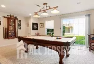 17 Hanna Ln, South Amboy, NJ 08879