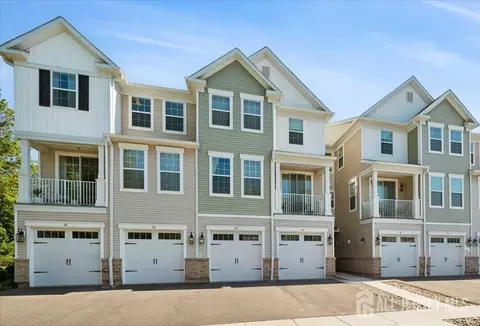 82 Depot Way, Dunellen, NJ 08812