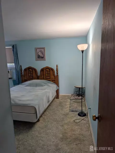 Bedroom - 25 Eardley Rd, Edison, NJ 08817 photo 1 of 2