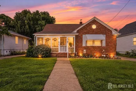 555 Main St, Sayreville, NJ 08872