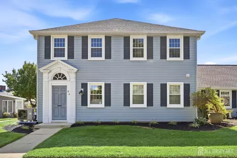 8 Sussex Way #N, Monroe, NJ 08831