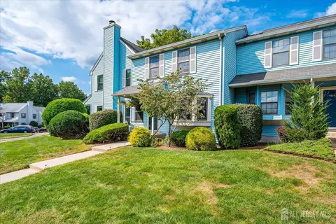 Exterior - 1602 Deerfield Dr, Edison, NJ 08820 photo 6 of 7