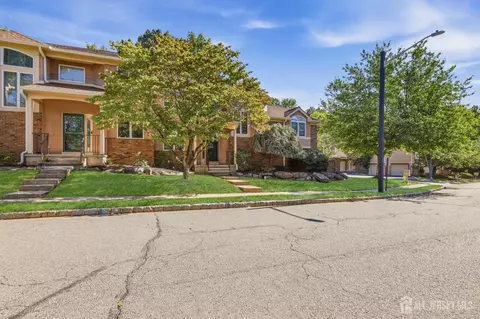118 Kingsland Cir, South Brunswick, NJ 08852